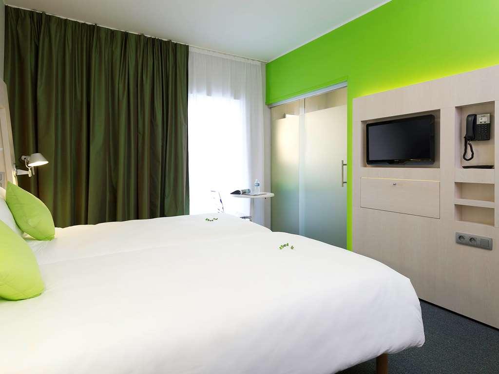 Hotel Ibis Styles Nivelles Zimmer foto