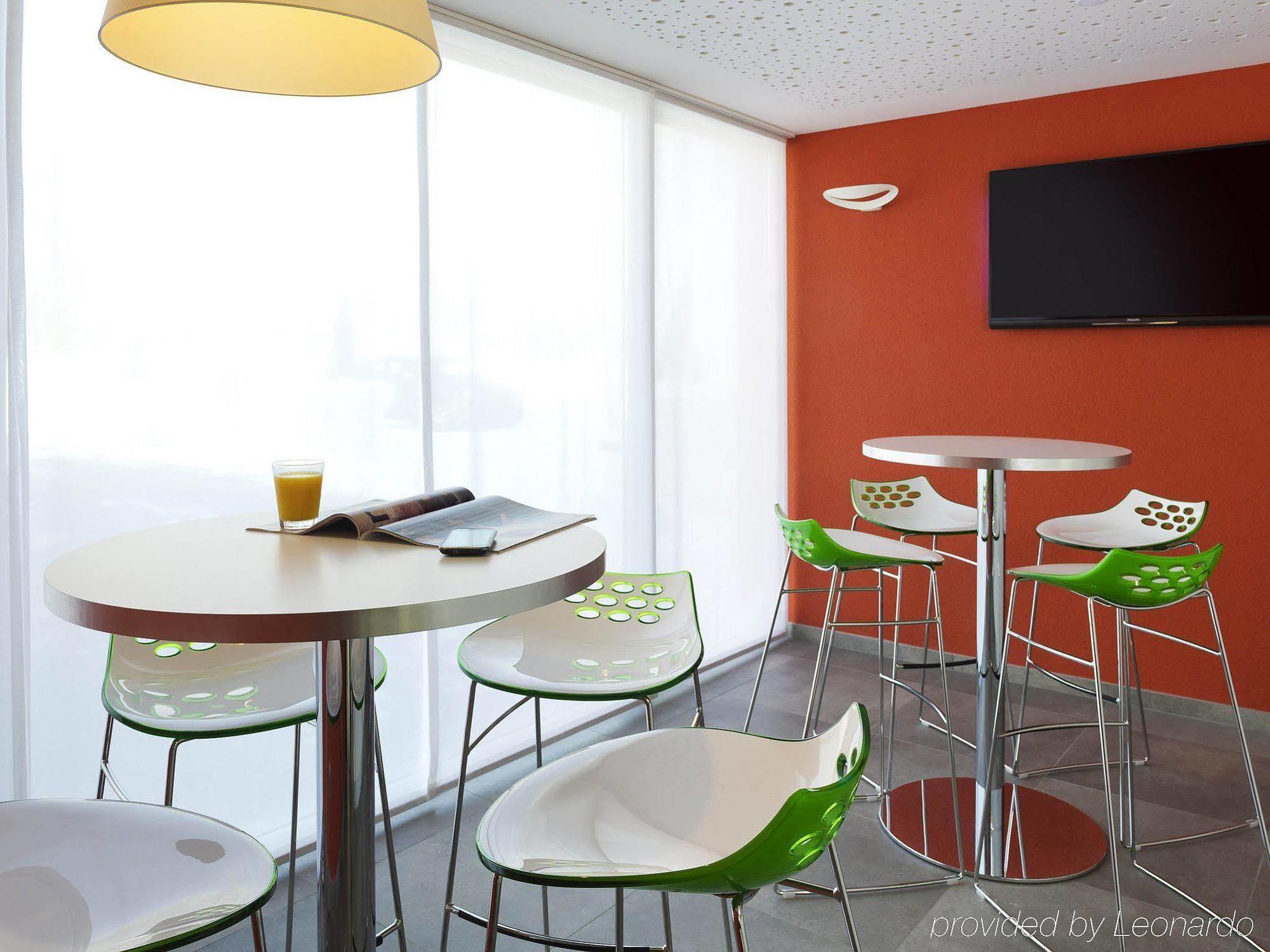 Hotel Ibis Styles Nivelles Exterior foto